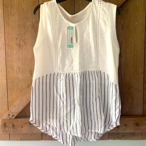 Skies Are Blue top sz M